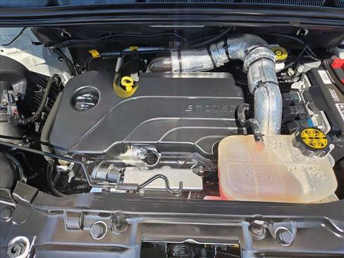 Used 2022 Buick Encore Preferred w/ Safety Package FWD image 20