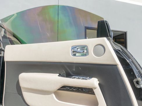 Used 2016 Rolls-Royce Wraith RWD image 52