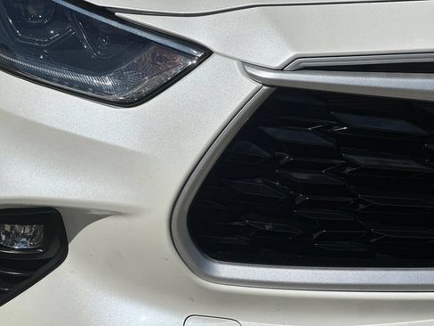 Used 2021 Toyota Highlander LE AWD/4WD image 47