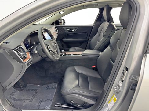 Used 2025 Volvo S60 B5 Plus w/ Climate Package image 17
