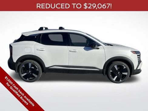 New 2026 Nissan Kicks SR w/ Cold Weather Package AWD/4WD image 3