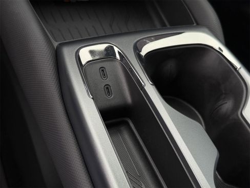 New 2026 Chevrolet Equinox EV RS image 18