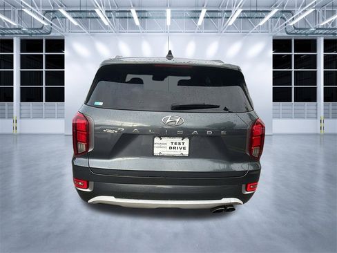 Used 2021 Hyundai Palisade Limited w/ Cargo Package image 6
