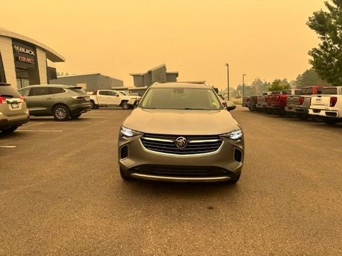 Used 2023 Buick Envision Essence AWD/4WD image 3