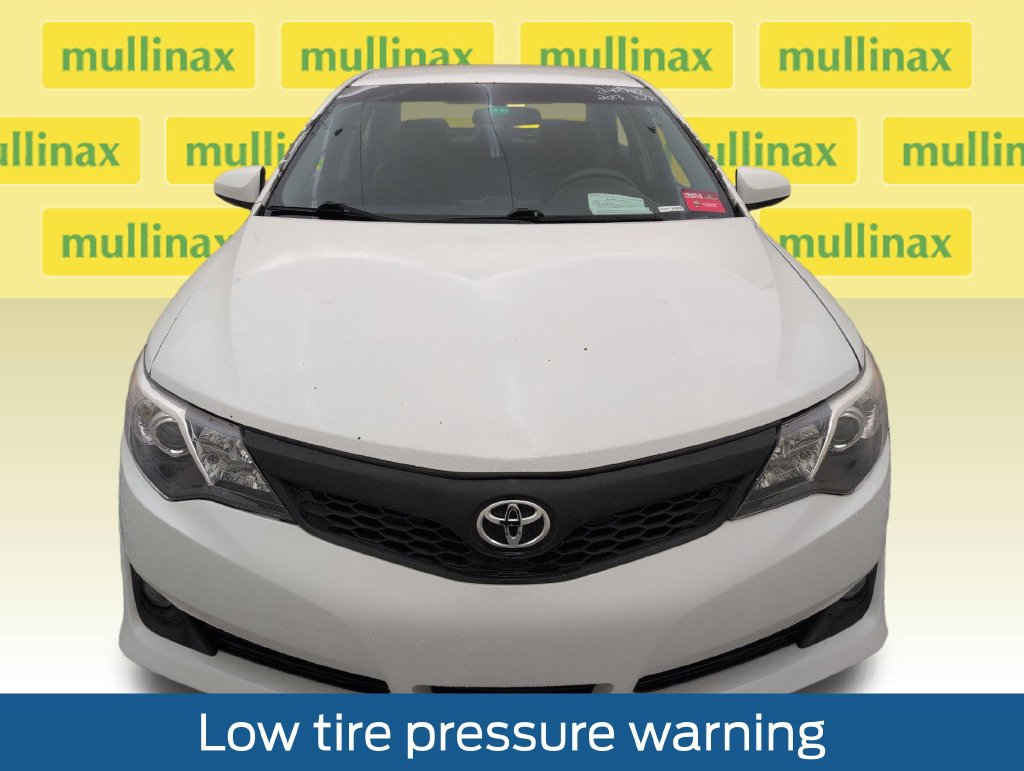 Used 2013 Toyota Camry SE FWD image 13