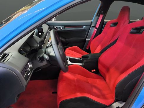 Used 2025 Honda Civic Type R image 14