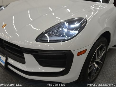 Used 2023 Porsche Macan AWD/4WD image 46