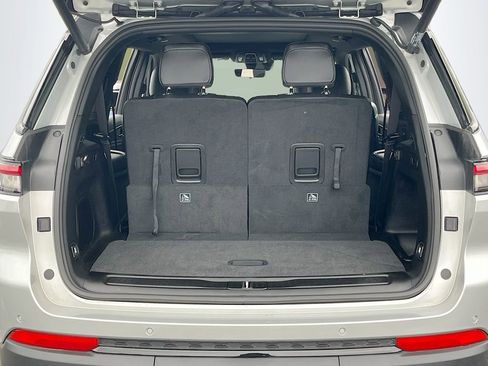 Certified 2025 Jeep Grand Cherokee L Limited w/ Black Appearance Package image 27