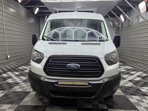 Used 2019 Ford Transit 250 148 Medium Roof RWD image 4