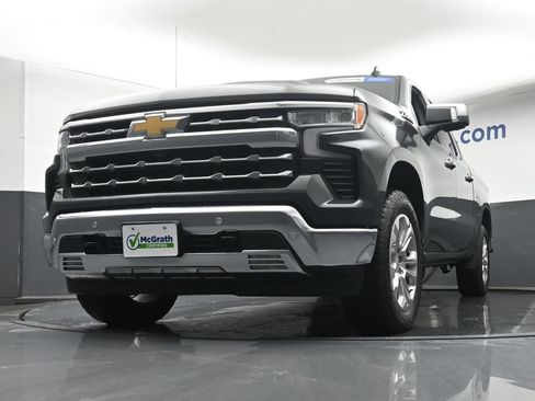 Used 2025 Chevrolet Silverado 1500 LTZ w/ Z71 Off-Road Package AWD/4WD image 7