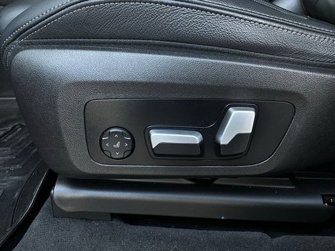 Used 2023 BMW X3 xDrive30i w/ M Sport Package image 11