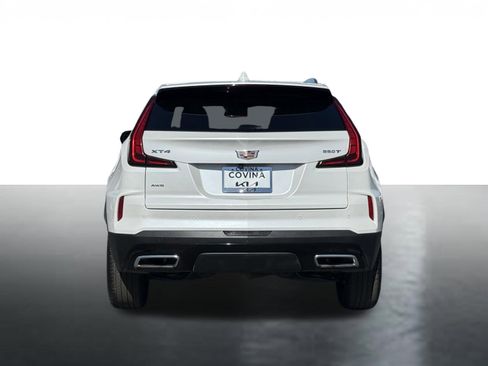 Used 2024 Cadillac XT4 Premium Luxury image 7