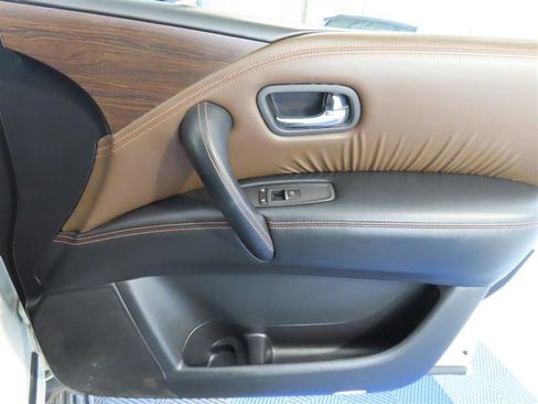 Used 2020 Nissan Armada Platinum w/ Platinum Reserve Package image 38