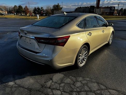 Used 2016 Toyota Avalon Limited image 4