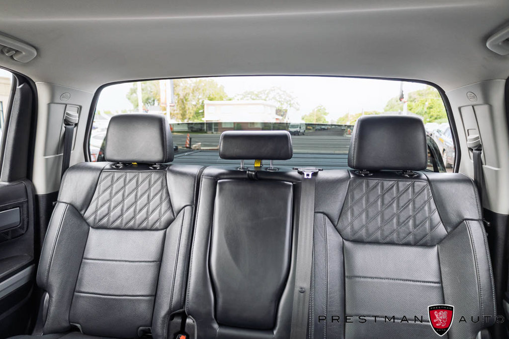 Used 2020 Toyota Tundra Platinum AWD/4WD image 32