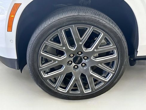 Used 2025 GMC Yukon XL Denali Ultimate w/ LPO, Floor Liner Package AWD/4WD image 41
