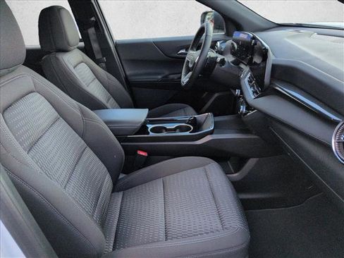 Certified 2025 Chevrolet Equinox LT image 26