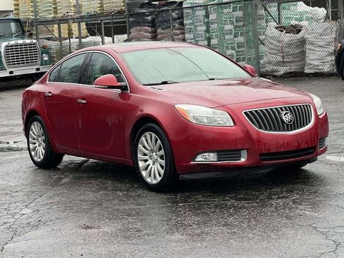Used 2013 Buick Regal Premium image 6