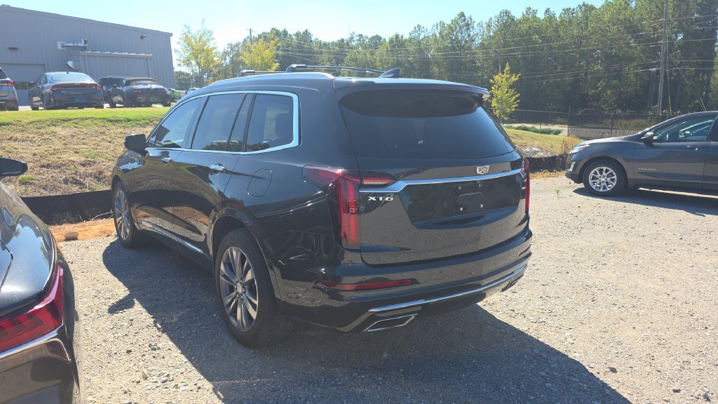 Used 2020 Cadillac XT6 Premium Luxury FWD image 4