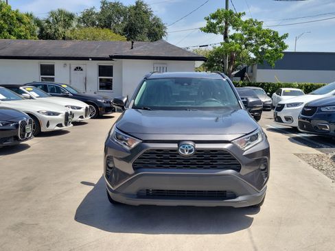 Used 2020 Toyota RAV4 XLE w/ All Weather Liner Package AWD/4WD image 2