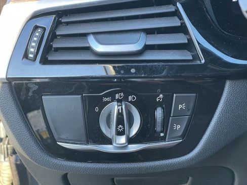 Certified 2023 BMW 530i xDrive w/ Premium Package image 18