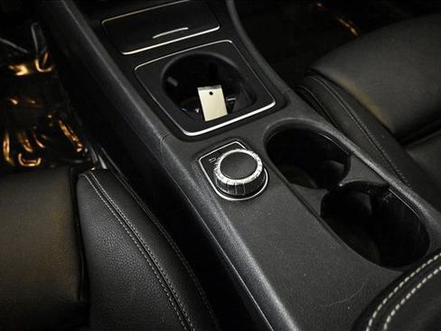 Used 2017 Mercedes-Benz CLA 250 4MATIC image 13