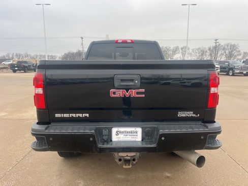 Used 2018 GMC Sierra 2500 Denali image 4