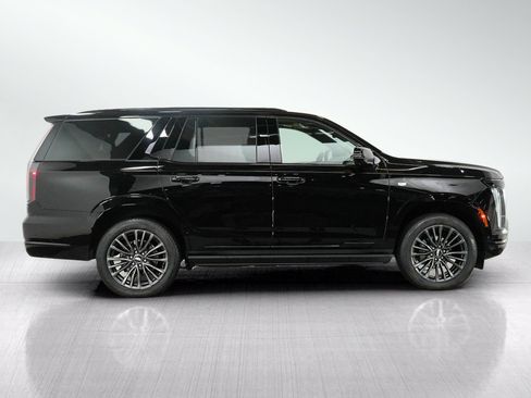 Used 2026 Cadillac Escalade Platinum Sport AWD/4WD image 6