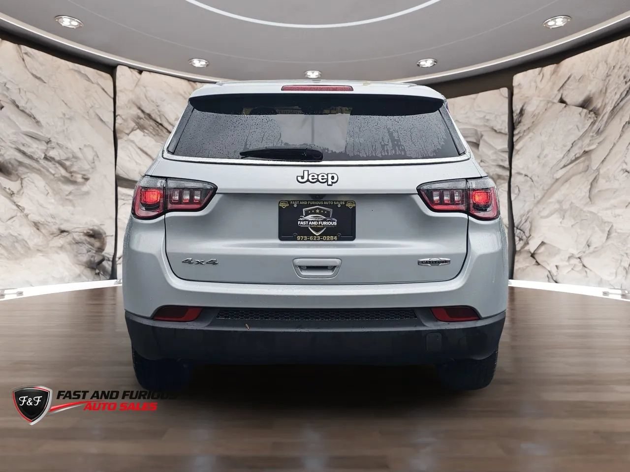 Used 2024 Jeep Compass Latitude AWD/4WD image 7