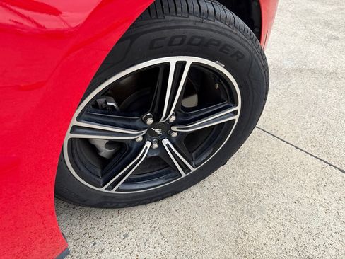 Used 2025 Ford Mustang Premium RWD image 13