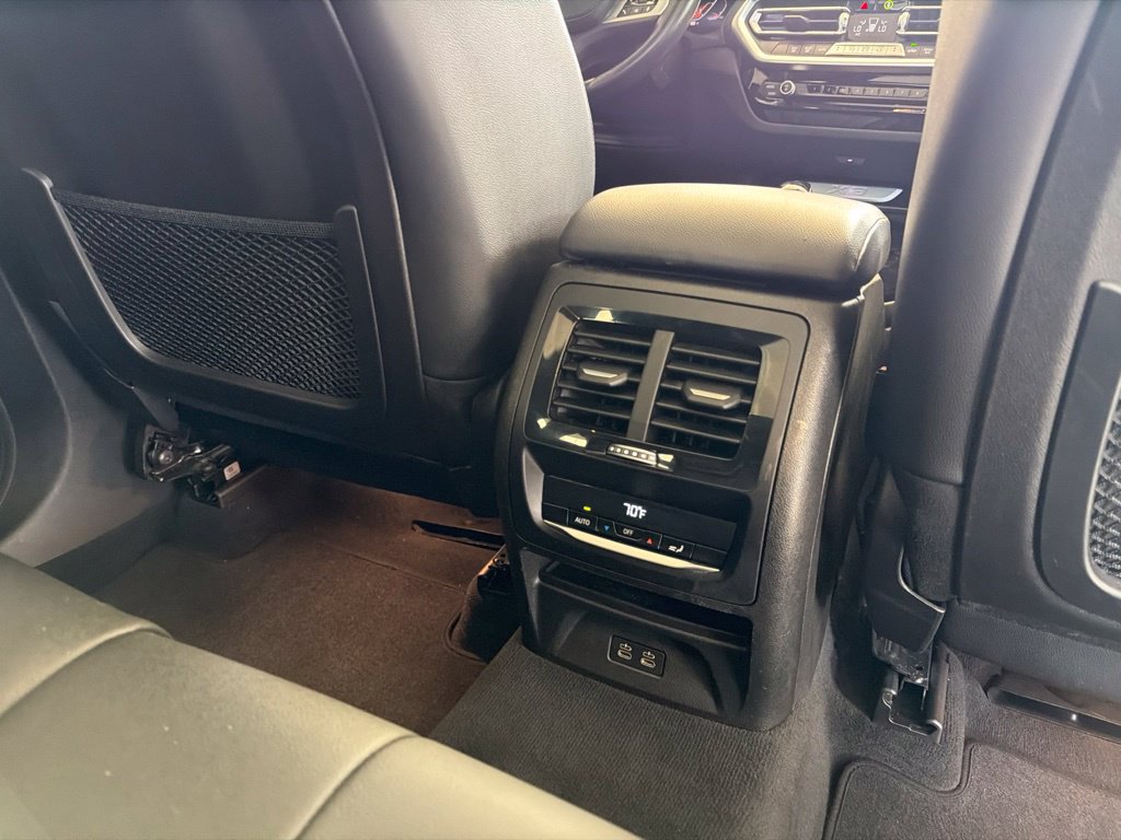 Used 2024 BMW X3 sDrive30i w/ M Sport Package RWD image 32