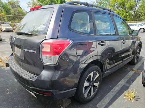 Used 2018 Subaru Forester 2.5i w/ Alloy Wheel Package AWD/4WD image 5