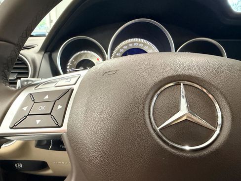 Used 2013 Mercedes-Benz C 250 Sedan image 32