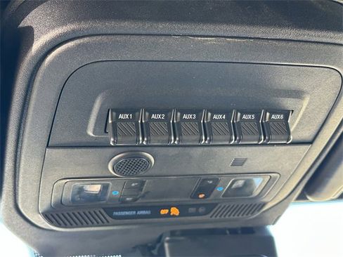 Used 2022 Ford Bronco Badlands image 24