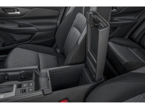 New 2026 Nissan Sentra SL FWD image 9
