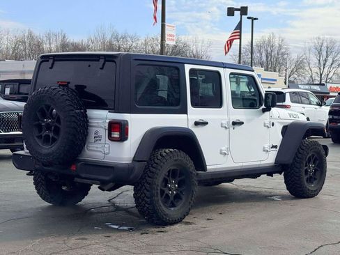 Used 2025 Jeep Wrangler Unlimited Sport AWD/4WD image 7