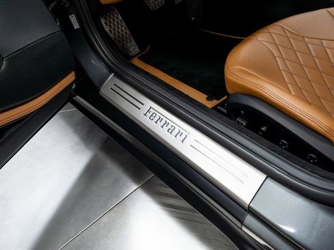 Used 2020 Ferrari 812 Superfast RWD image 57