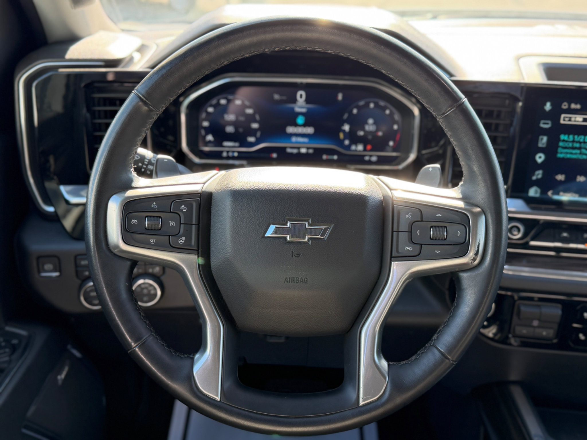 Used 2023 Chevrolet Silverado 1500 RST w/ Convenience Package II AWD/4WD image 7