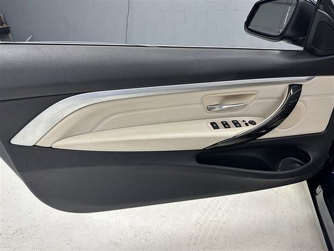 Used 2016 BMW 428i xDrive Convertible image 25