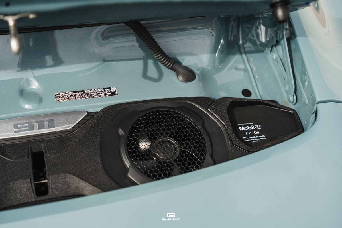 Used 2024 Porsche 911 GT2 RS RWD image 30