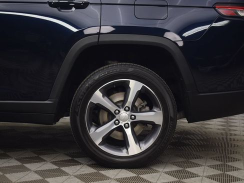 Used 2024 Jeep Grand Cherokee L Limited w/ Trailer Tow Package AWD/4WD image 44