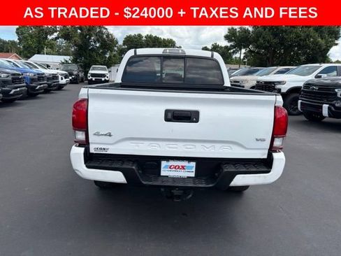 Used 2021 Toyota Tacoma SR AWD/4WD image 5
