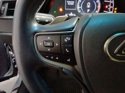 Used 2022 Lexus ES 250 w/ Premium Package AWD/4WD image 14