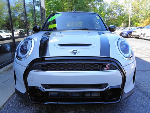 Used 2022 MINI Cooper S image 2