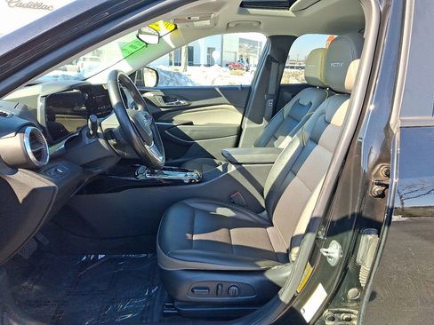 Certified 2025 Chevrolet Trax ACTIV w/ Sunroof Package image 14