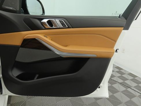 New 2026 BMW X5 sDrive40i w/ M Sport Package image 25