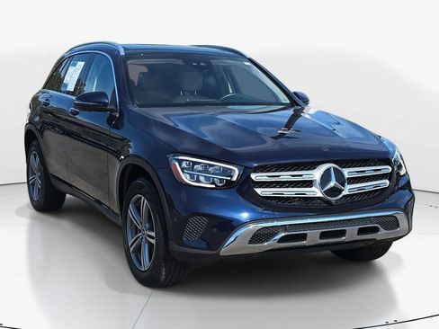 Used 2022 Mercedes-Benz GLC 300 image 2