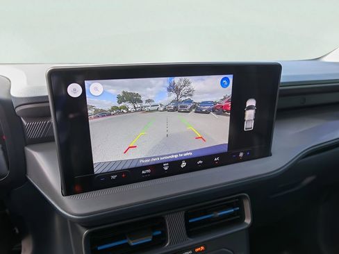 Used 2025 Ford Maverick Lobo image 21