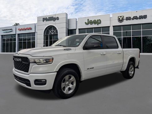 Used 2025 RAM 1500 Big Horn AWD/4WD image 7