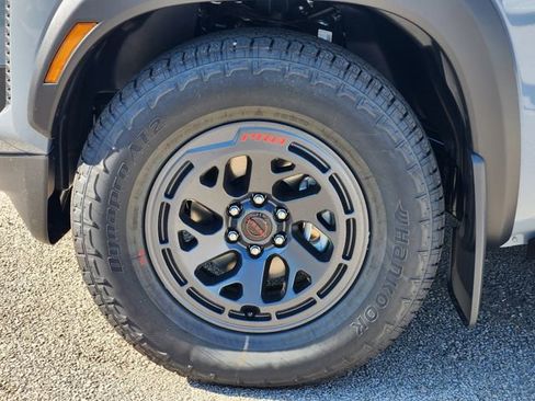 New 2026 Nissan Frontier Pro-X w/ Pro-X Convenience Package image 7